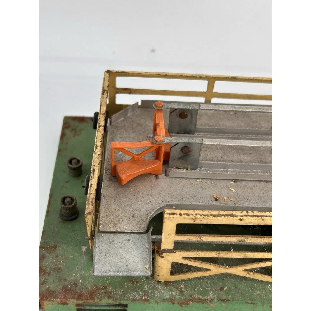 1949 to 1955 Lionel Cattle Stockyard # 3656 Model Made in United States Lot Of 2